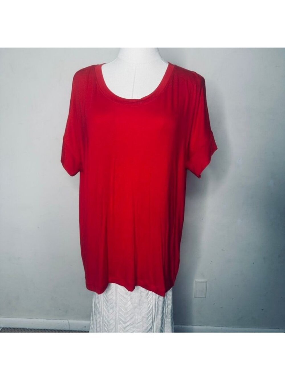 NWT Cabi Toss On Tee Scarlet Red XS Rayon Casual Comfort Office Work Career